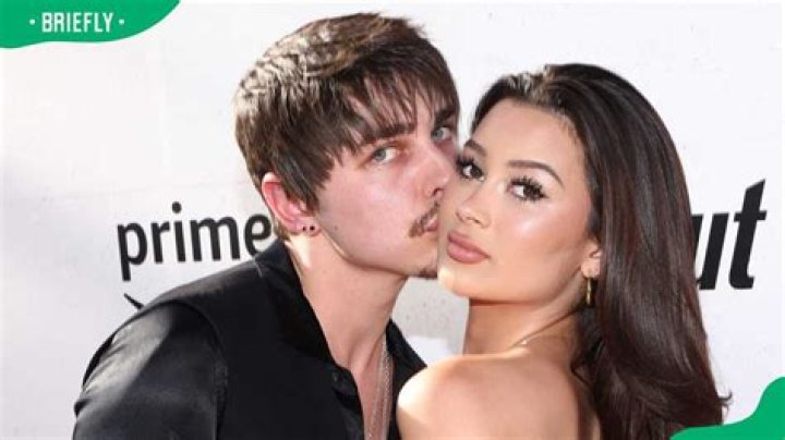 Who is Colby Armstrong Dating – Colby Armstrong's Girlfriend & Exes