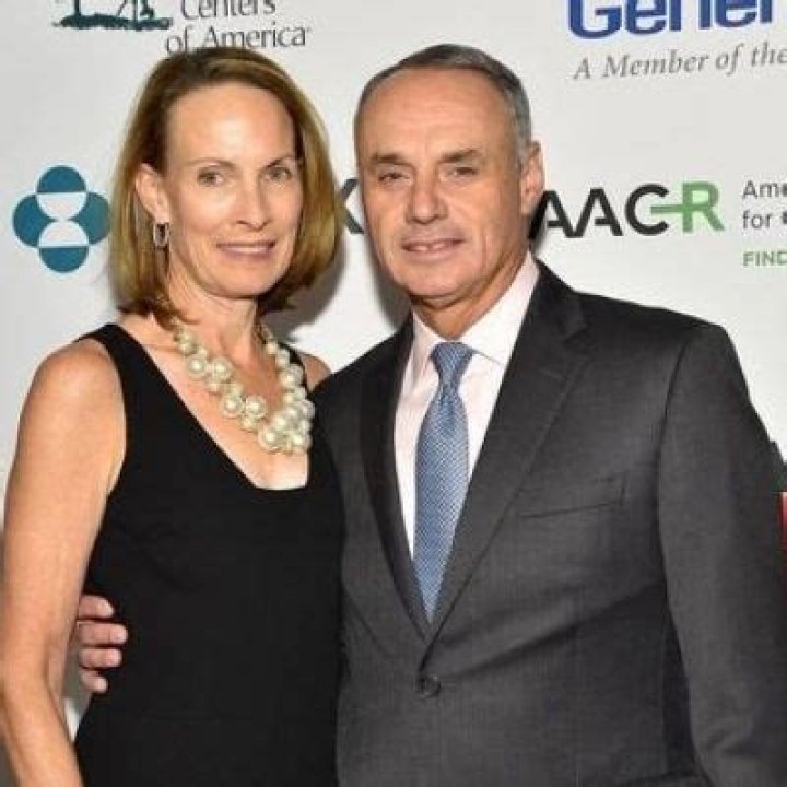 Who Is Colleen Manfred | Meet Rob Manfred Wife | Married Life And Wiki