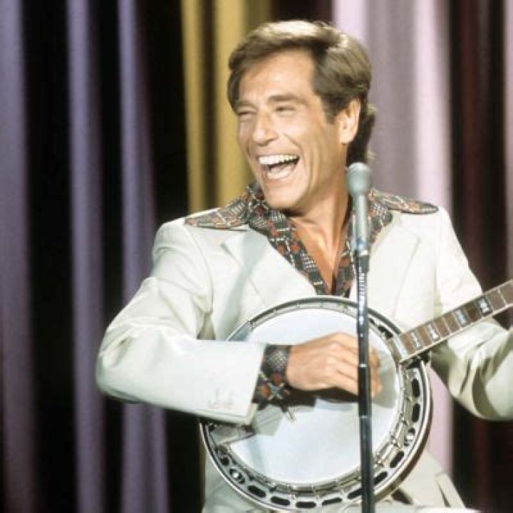 Who Is George Segal’s High School Girlfriend? Fact’s People Don’t Know About Him