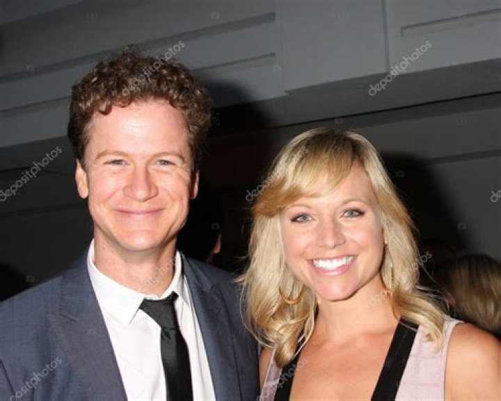 Who is Jonathan Mangum Dating – Jonathan Mangum's Wife & Exes
