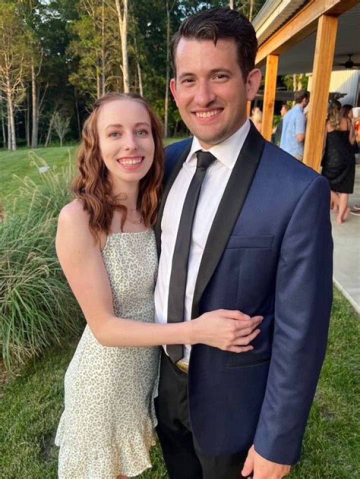 Who is Kayla Manning Dating – Kayla Manning's Boyfriend & Exes