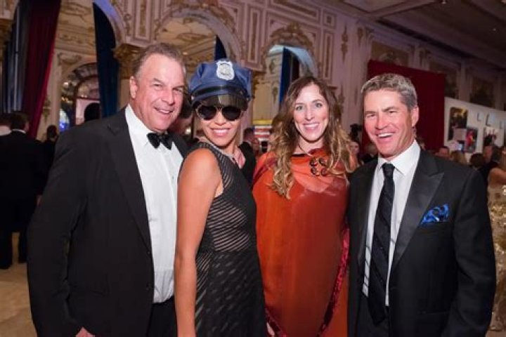 Who is Linda Glazer? Malcolm Glazer's wife Biography: Net Worth, Age, Kids, Family, Height