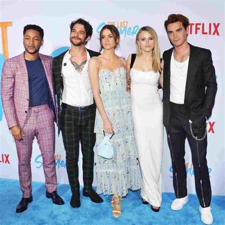 Who is Maia Mitchell? Wiki, Age, Height, Net Worth, Boyfriend, Ethnicity, Career