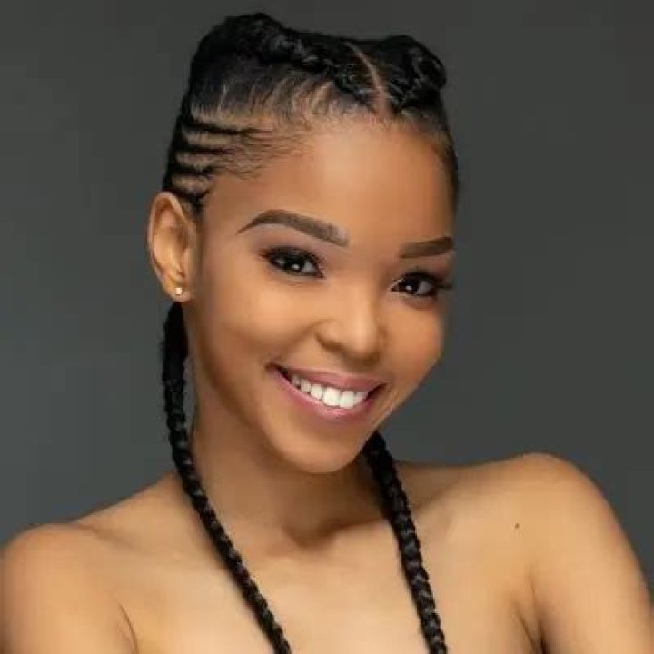 Who is Mapula Mafole? [Bio, Age, Net Worth, Wikipedia, Car, House, Hairstyle, Family, Boyfriend, Husband]