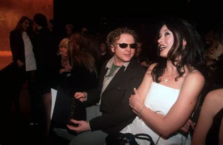 Who is Mick Hucknall Dating – Mick Hucknall's Wife & Exes