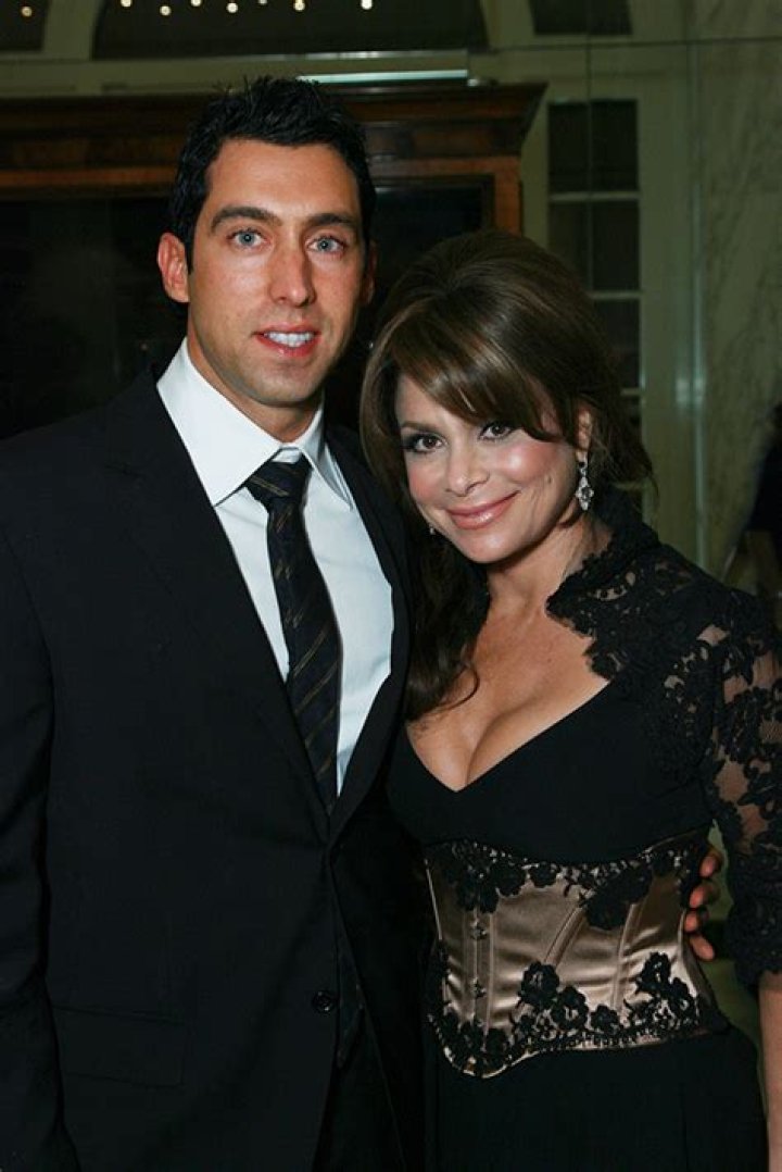 Who is Paula Abdul Dating – Paula Abdul's Boyfriend & Exes