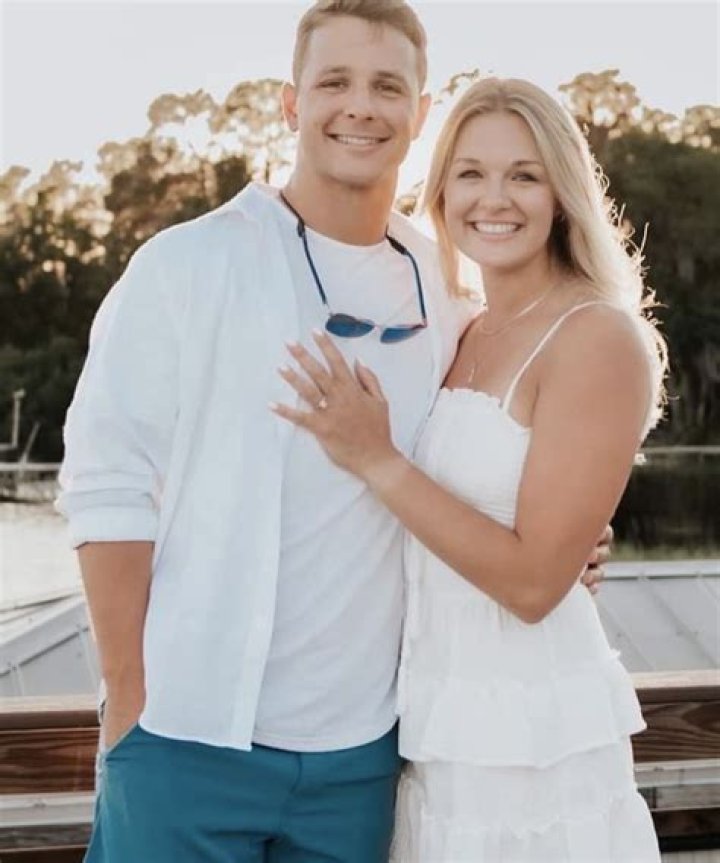 Who Is QB Zerrick Cooper? Age Height Parents and Girlfriend
