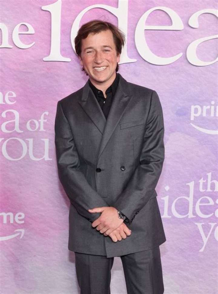 Who is Skyler Timothy Jones Dating – Skyler Timothy Jones's Girlfriend & Exes