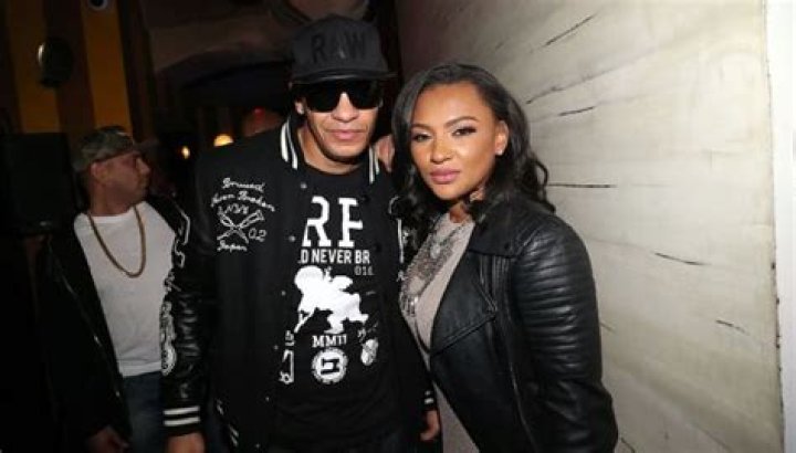 Who is Tara Wallace Dating – Tara Wallace's Boyfriend & Exes