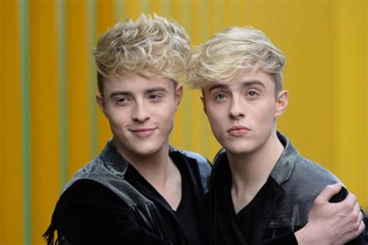 Why Fans Love Jedward - CelebMix