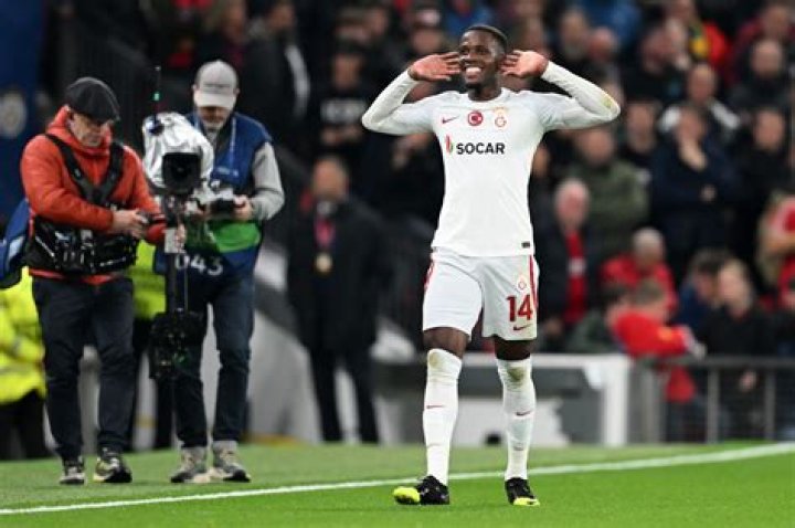Wilfried Zaha - Net Worth, Age, Height, Birthday, Bio, Wiki!