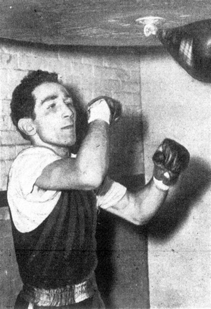 Willie Pep - Net Worth, Age, Height, Birthday, Bio, Wiki!