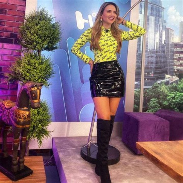 Ximena Cordoba TikTok, Wikipedia, Biografia, Familia, Age