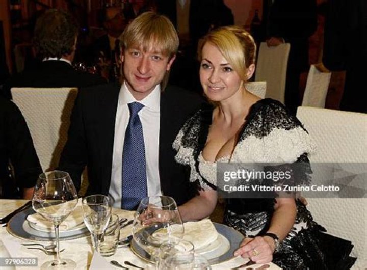 Yana Rudkovskaya’s Husband: Who is Yana Rudkovskaya Dating?