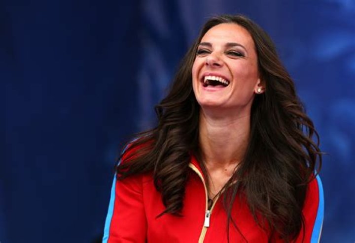 Yelena Maciel - Net Worth, Age, Height, Birthday, Bio, Wiki!