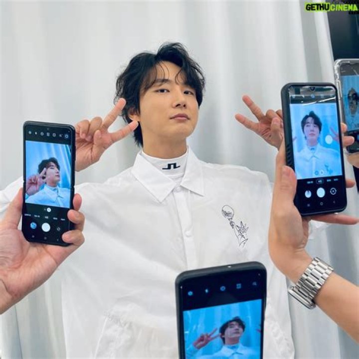 Yoon Shi-yoon Net Worth, Age, Height, Bio, Birthday, Wiki!