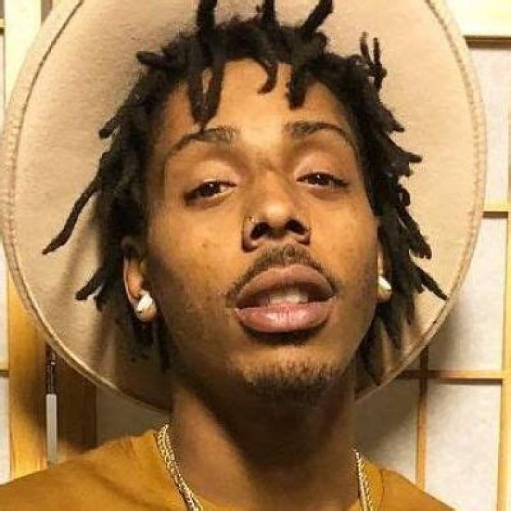 Yung Poppy- Wiki, Age, Height, Net Worth, Girlfriend, Ethnicity