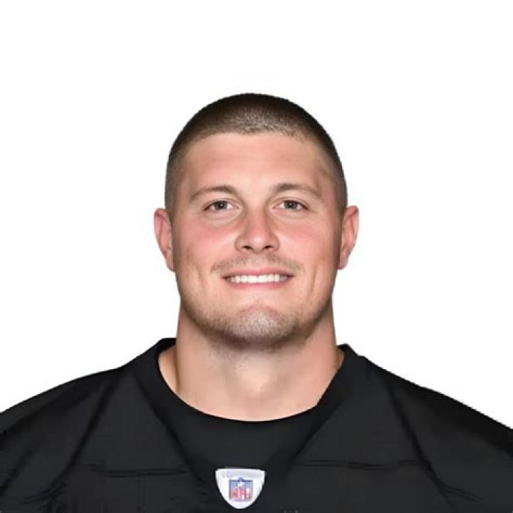 Zach Gentry - Net Worth, Age, Height, Birthday, Bio, Wiki!