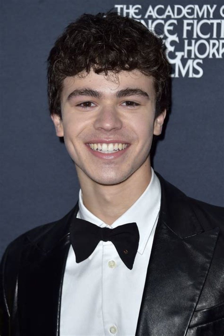 Zackary Arthur Net Worth, Age, Height, Bio, Birthday, Wiki!