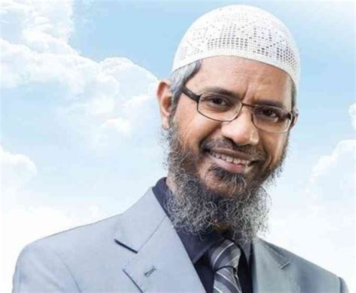 Zakir Naik Net Worth, Age, Height, Bio, Birthday, Wiki!