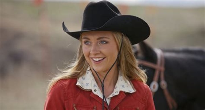 Zena Marshall - Net Worth, Age, Height, Birthday, Bio, Wiki!